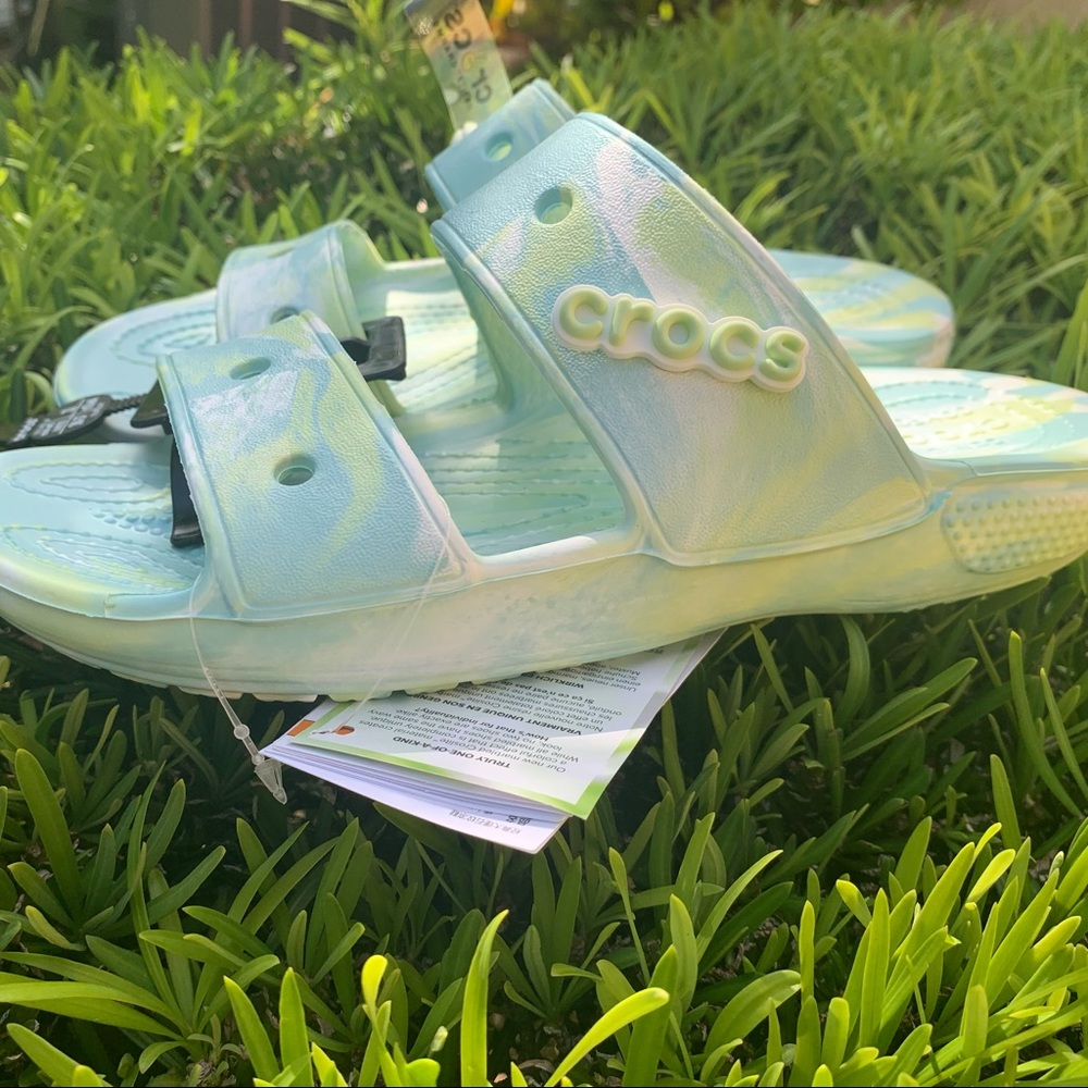 Crocs Classic Marbled Sandal | Waterproof Slides